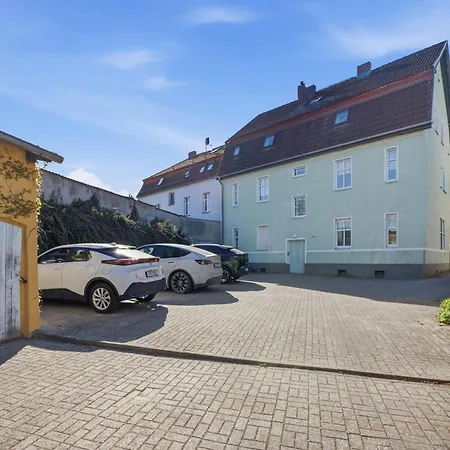 Gemuetliche 3 Dachwohnung Inkl Parkplatz Apartment